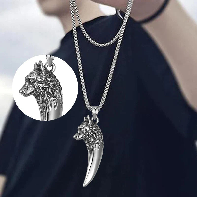 Wolf's Head Necklace made of Titanium Steel
