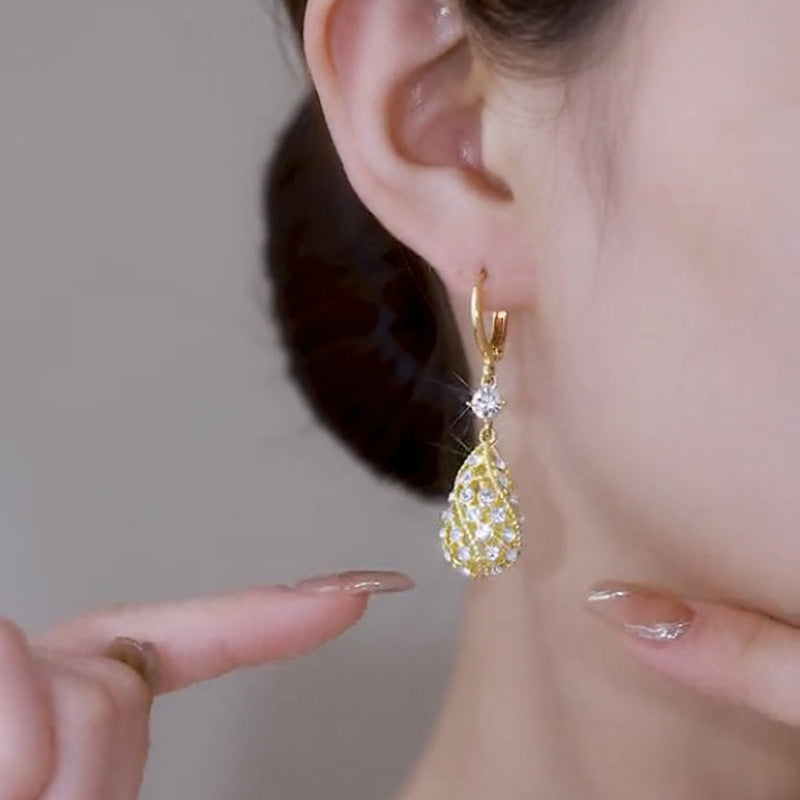 Fashionable Diamond Water Drop Earrings