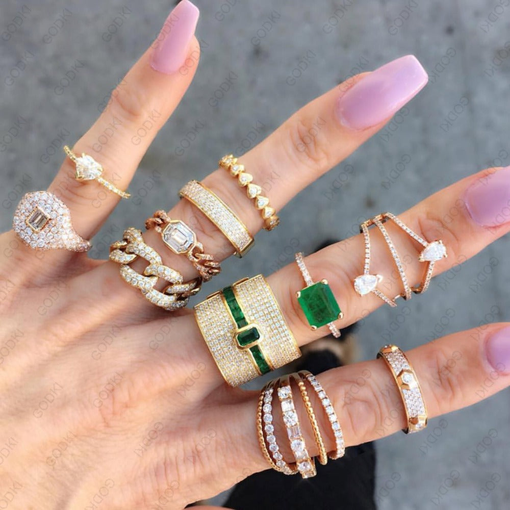 RegalRings Timeless Fashion Statement