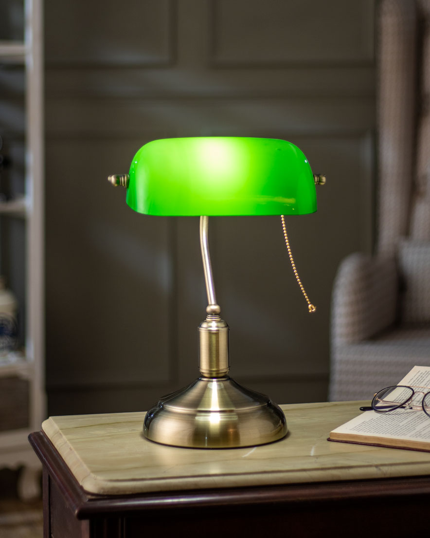 Classic Banker Lamp