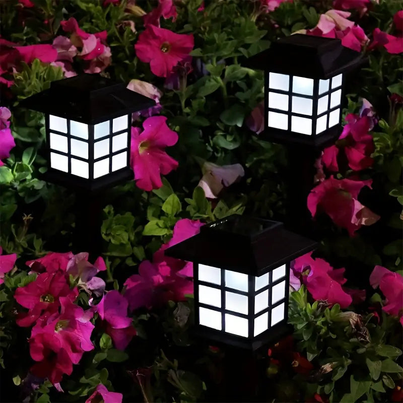 Solar Garden Lights in Lantern Style – Waterproof LED Path Lighting for Outdoor Areas