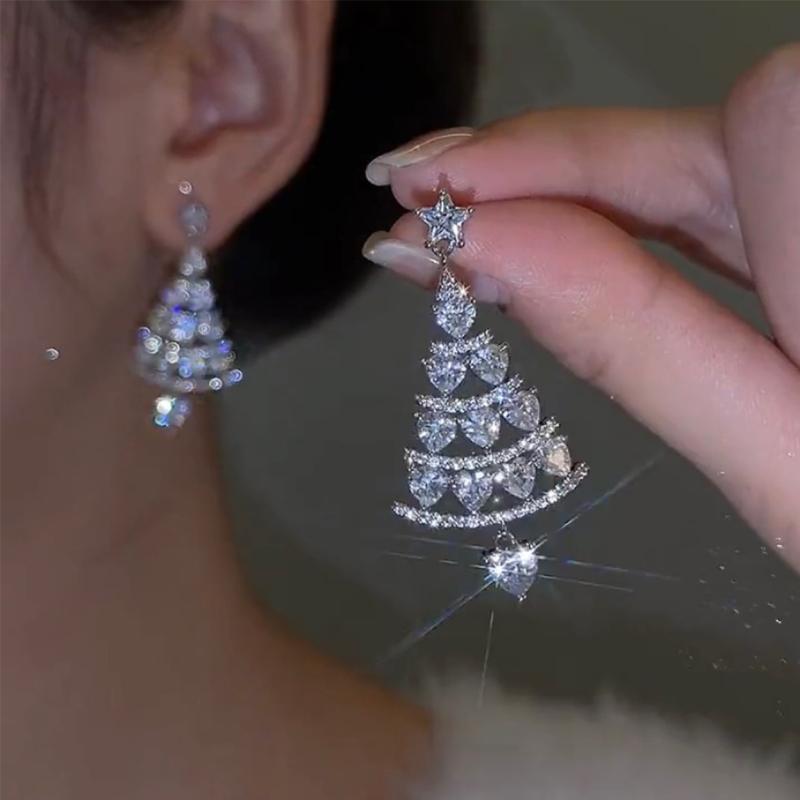 Christmas tree earrings (One pair)