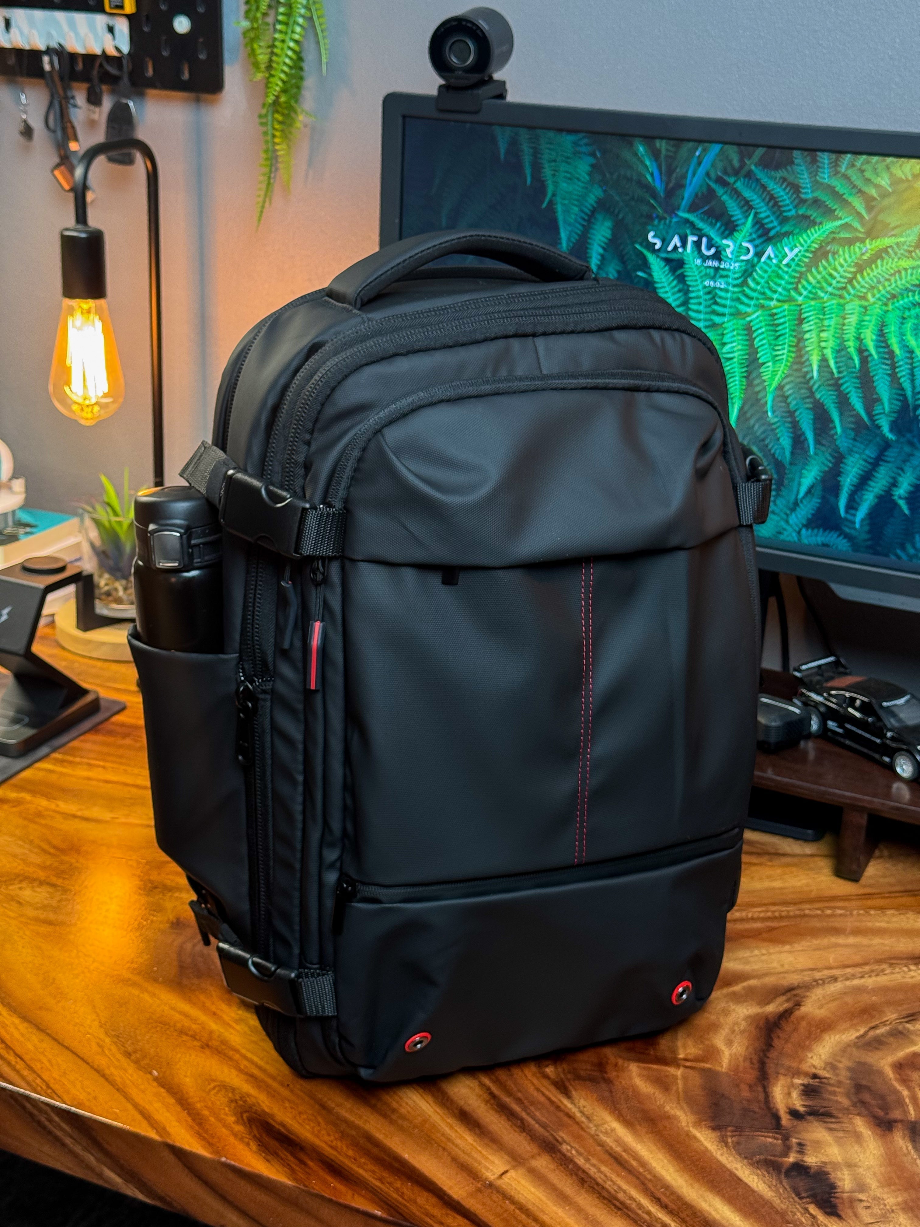 17" Laptop Backpack with Vacuum Compression Lightweight and Spacious