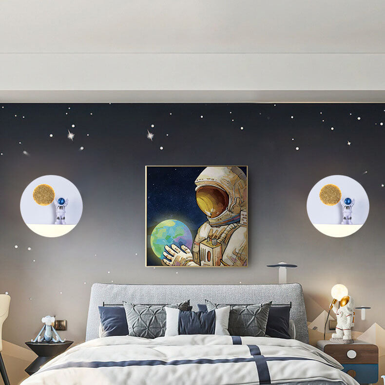 Contemporary Creative Iron Resin Round Astronaut LED Wall Light Lamp for Bedroom