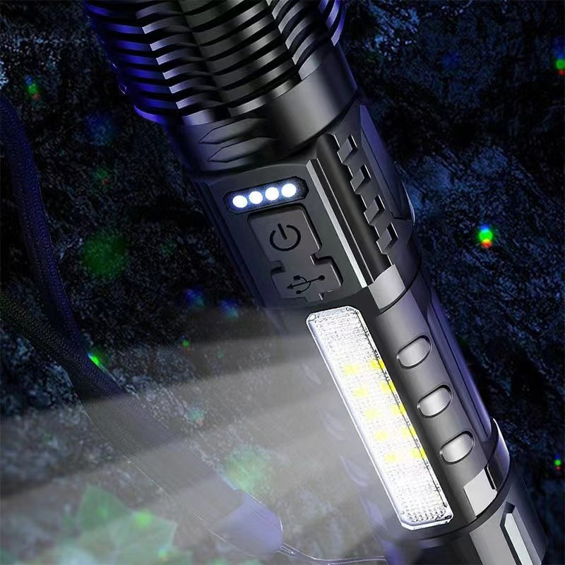 Long-distance white laser ultra-bright flashlight
