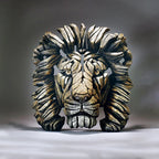 Life-like gorilla figure made of resin for decoration