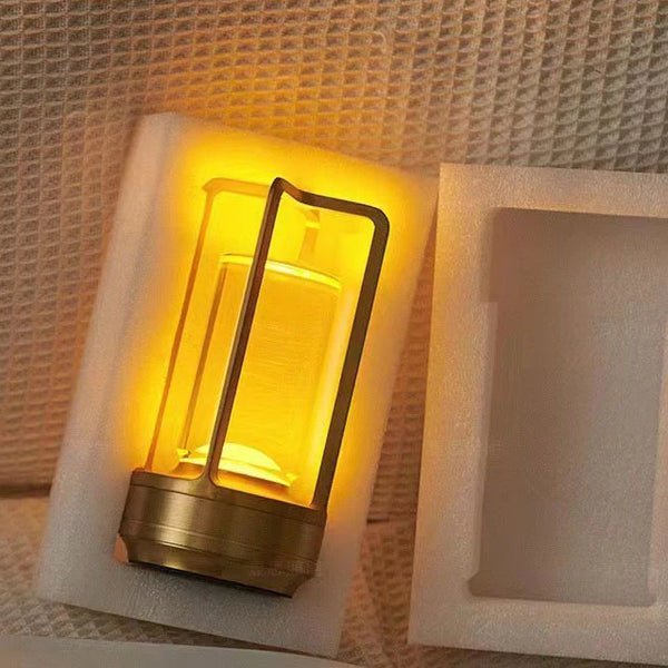 Retro Lamp - Illuminate with elegance - Timeless style