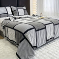 TrendyPlush - Luxury Velvet Blanket for Ultimate Comfort