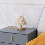 Modern Minimalist Creative Iron Flower Shape 1-Lamp Table Lamp