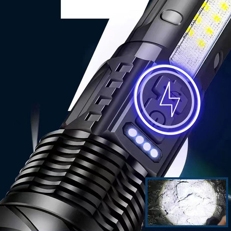 Long-distance white laser ultra-bright flashlight