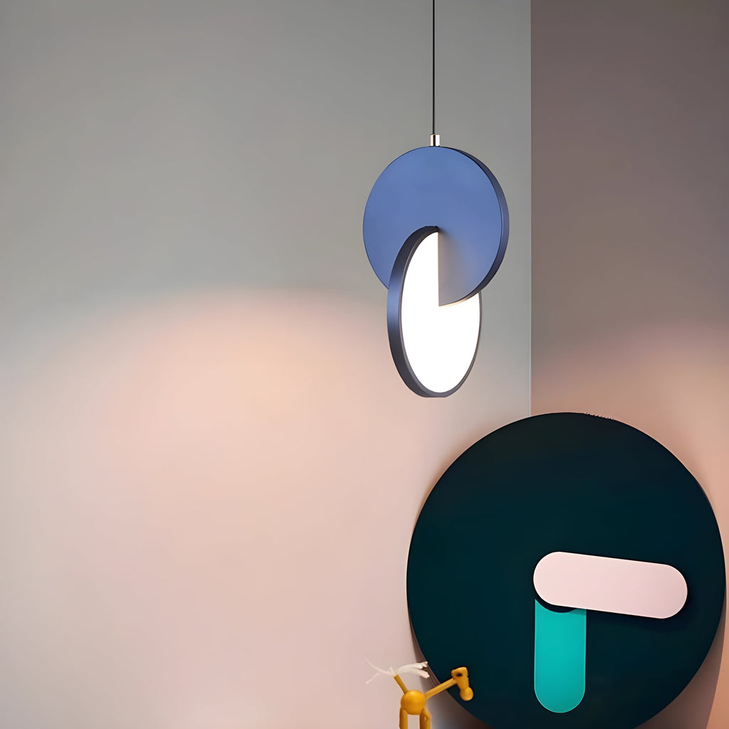 Modern Scandinavian LED Pendant Lamp with Round Frame and Warm Glow