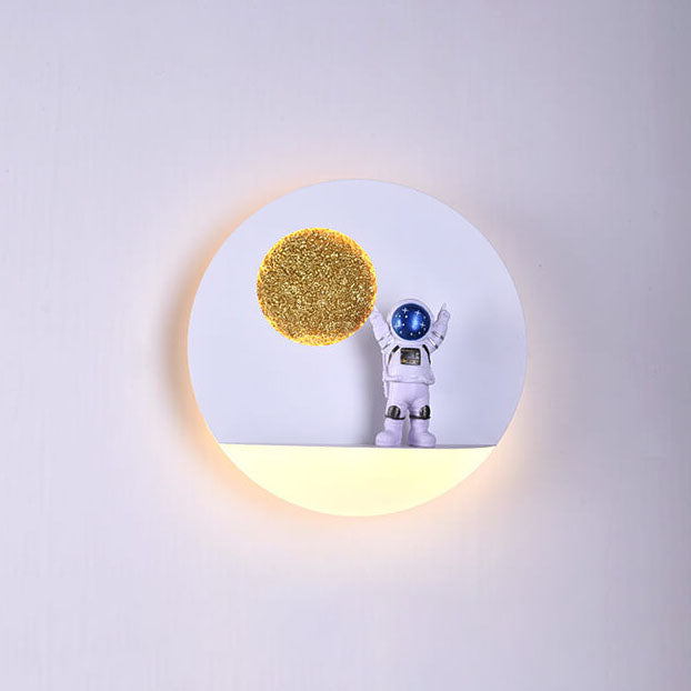 Contemporary Creative Iron Resin Round Astronaut LED Wall Light Lamp for Bedroom