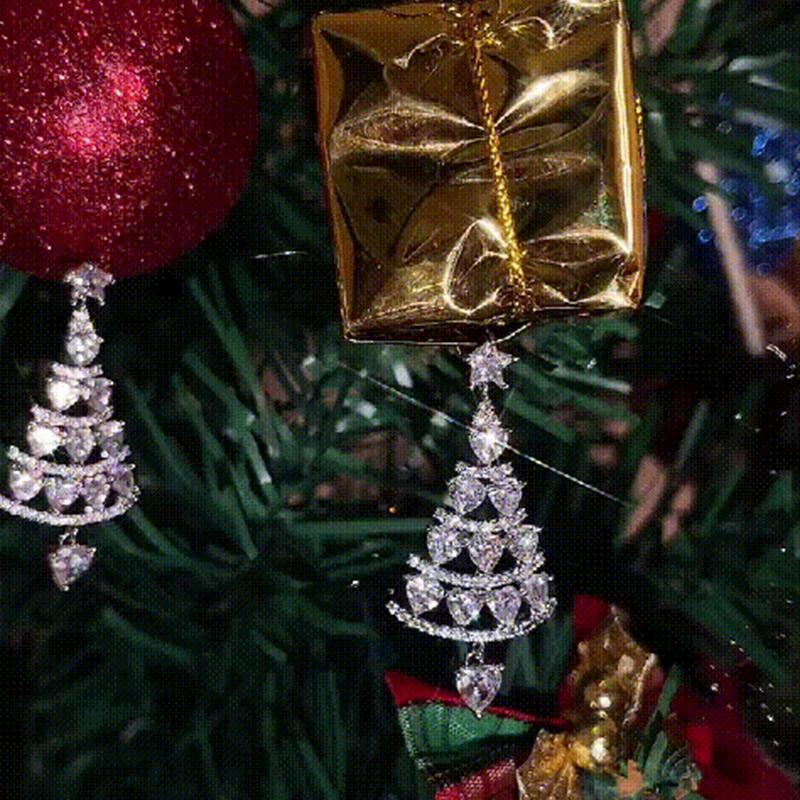 Christmas tree earrings (One pair)