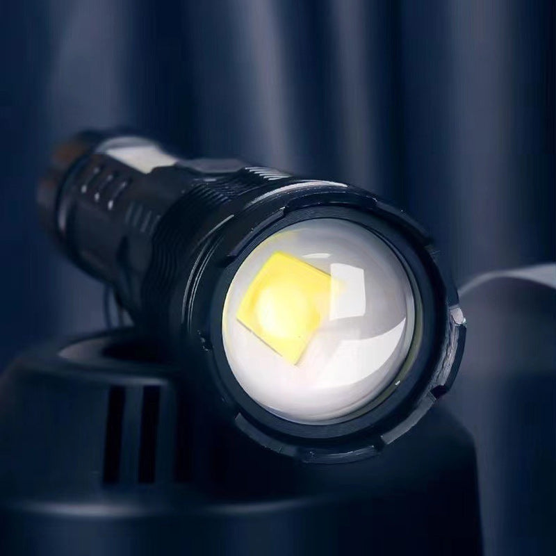 Long-distance white laser ultra-bright flashlight