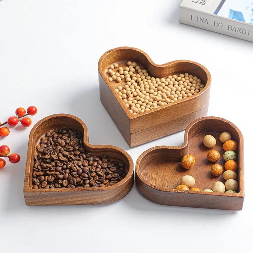 Wooden serving bowls – a combination of functionality and aesthetics