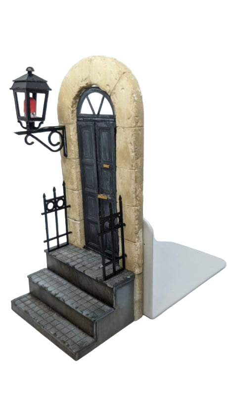 Bookend Doorway Design | Creative Book Holder | Home & Office Decor