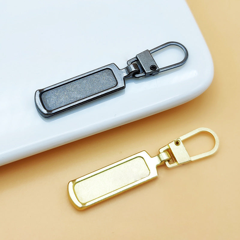 Tool-free removable stylish zipper pull