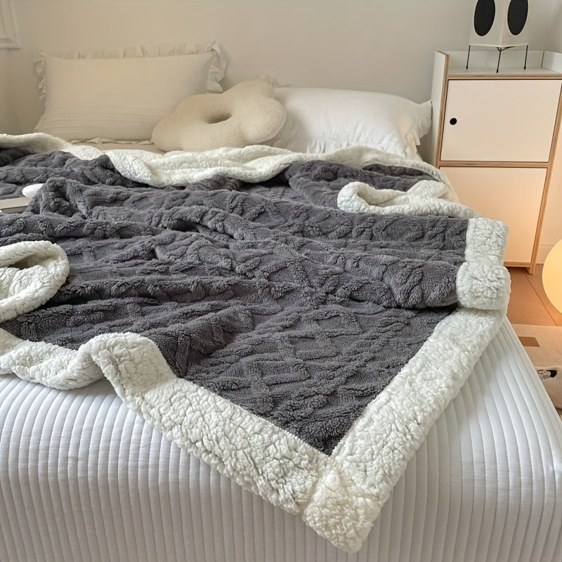 CozyNest - Reversible Fleece Blanket for Fall and Winter