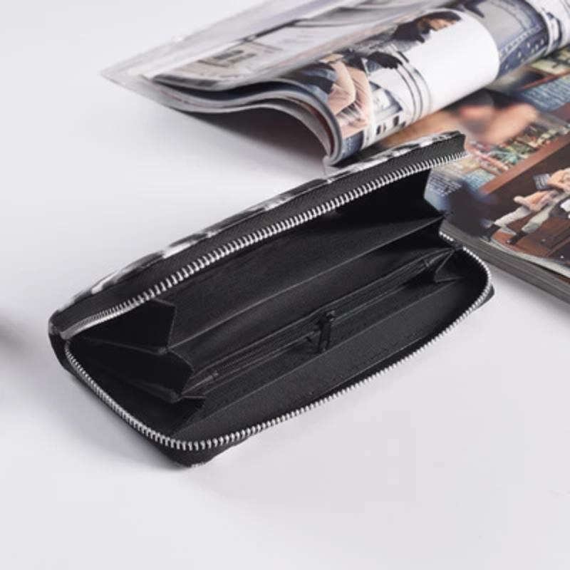 Classic wallet with leopard pattern for women