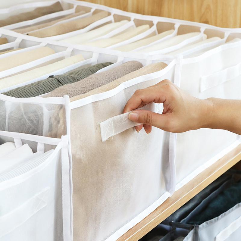 Dress storage made of mesh