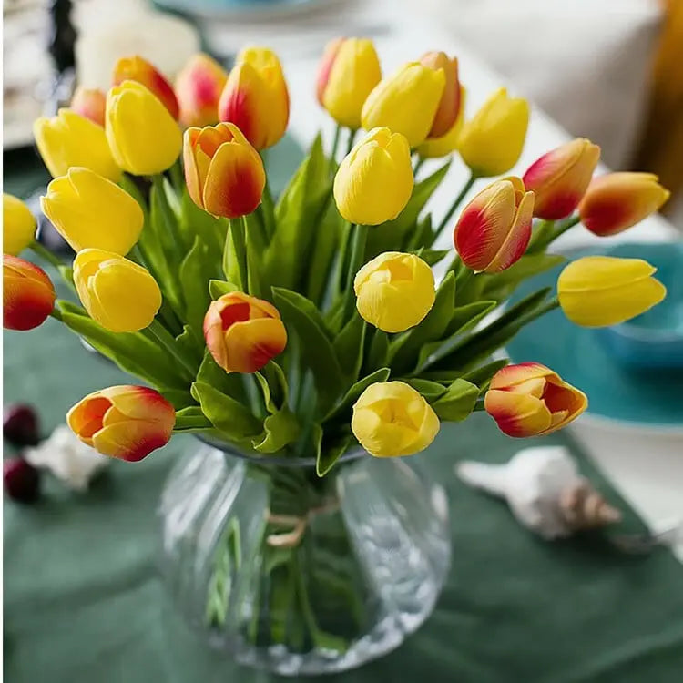 10-piece set artificial tulips made of latex – stylish and durable decorative flowers
