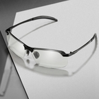 Photochromatic sunglasses with anti-glare polarized lenses