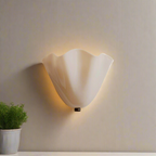 Retro Wall Lamp of Colored Glass in Skirt-Shaped Shell Pattern