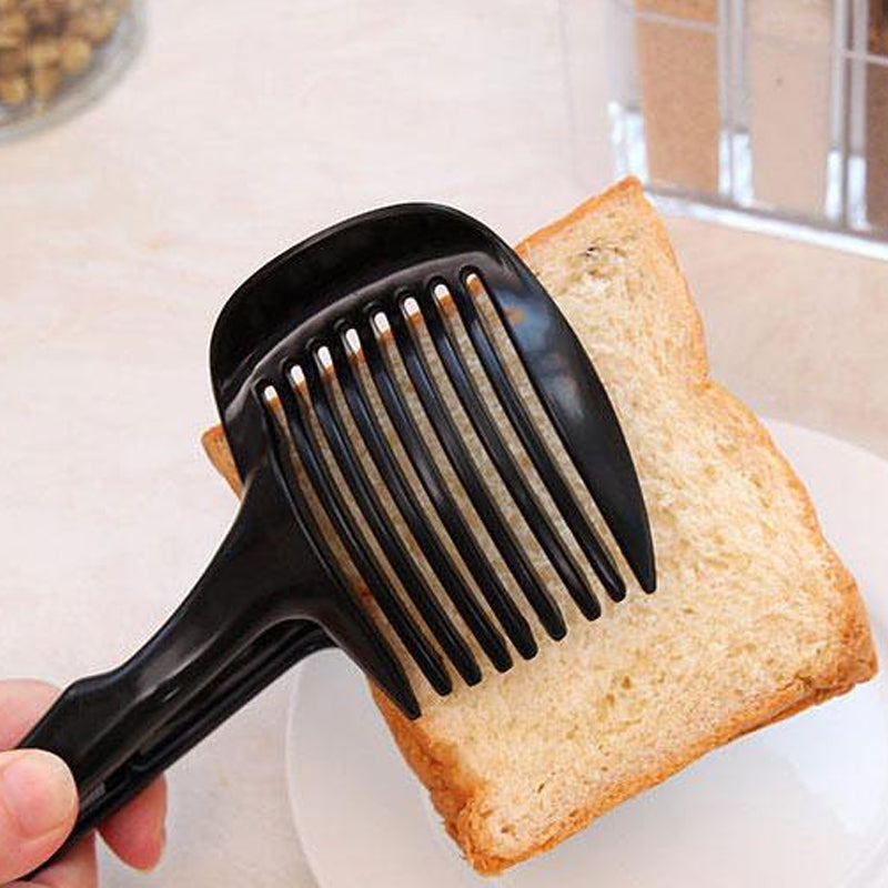 Kitchen cutter cutting clip