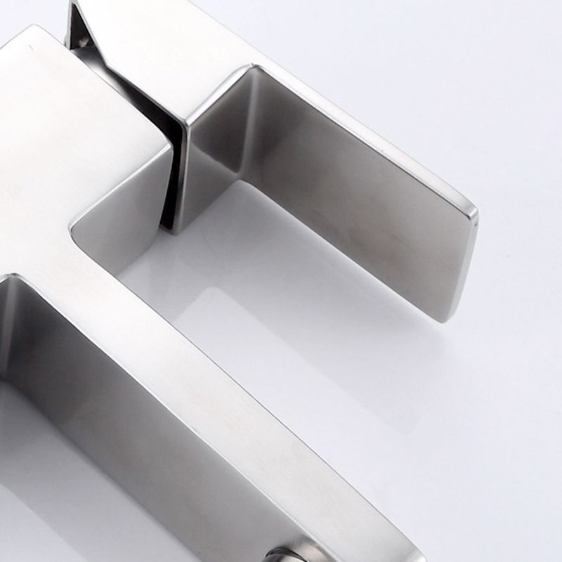 Basic sink faucet simple low arc metal centerset sink faucet for bathroom