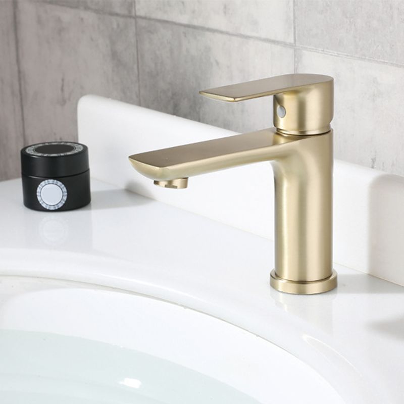 Modern Brass Sink Faucet Single Hole Bathroom Faucet Lever Handle Tap
