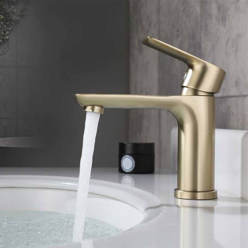 Modern Brass Sink Faucet Single Hole Bathroom Faucet Lever Handle Tap