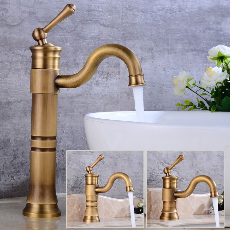 Classic basin mixer with swivel spout, single lever basin mixer