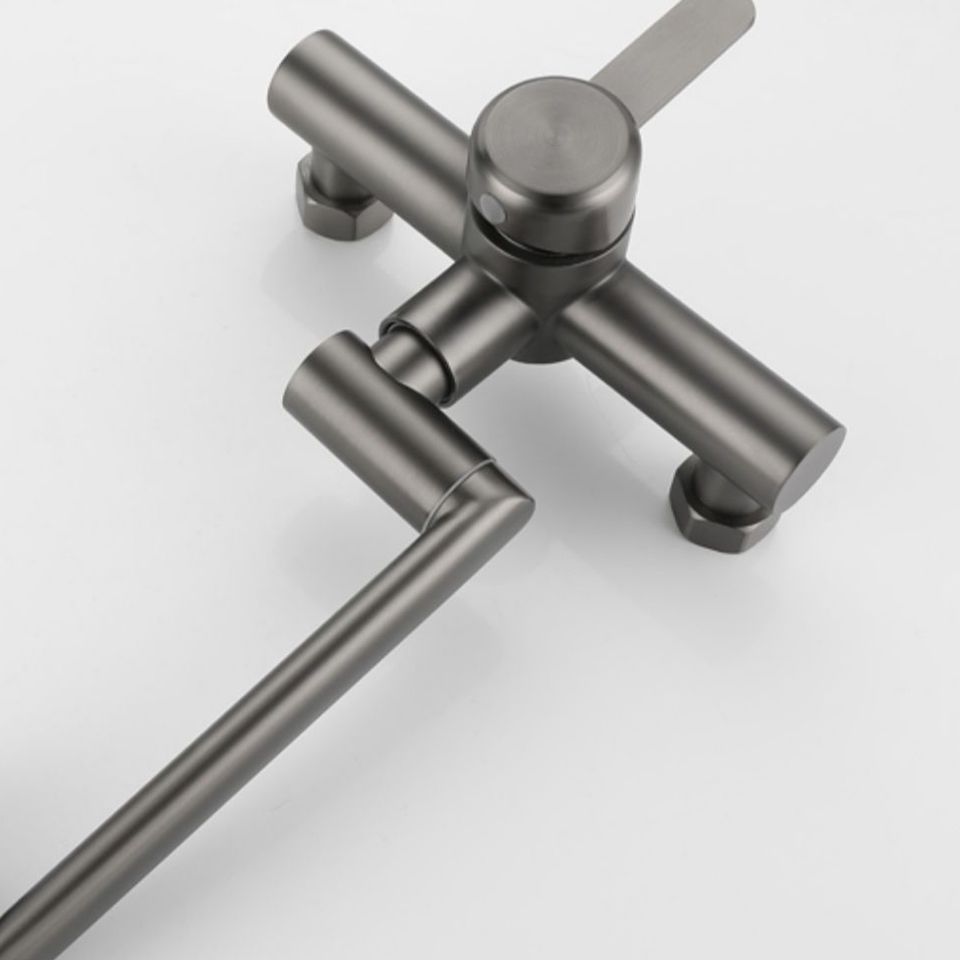 Modern Wall-Mounted Kitchen Faucet Single Lever Faucet in Chrome