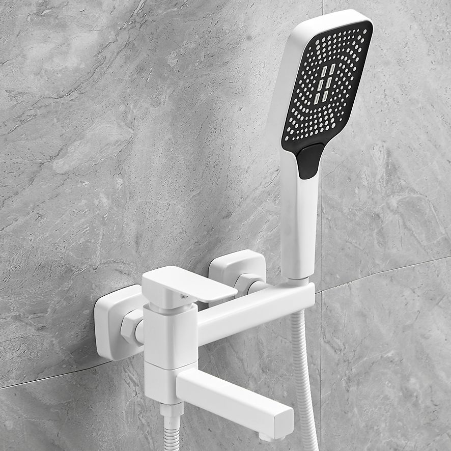 Wall-mounted metal bathtub faucet low arc swivel bathroom faucet