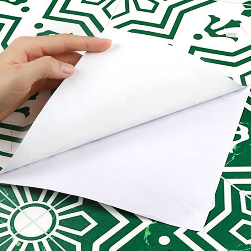 Matte-gloss vinyl floor coverings for peeling off and permanently sticking with quadrant edge