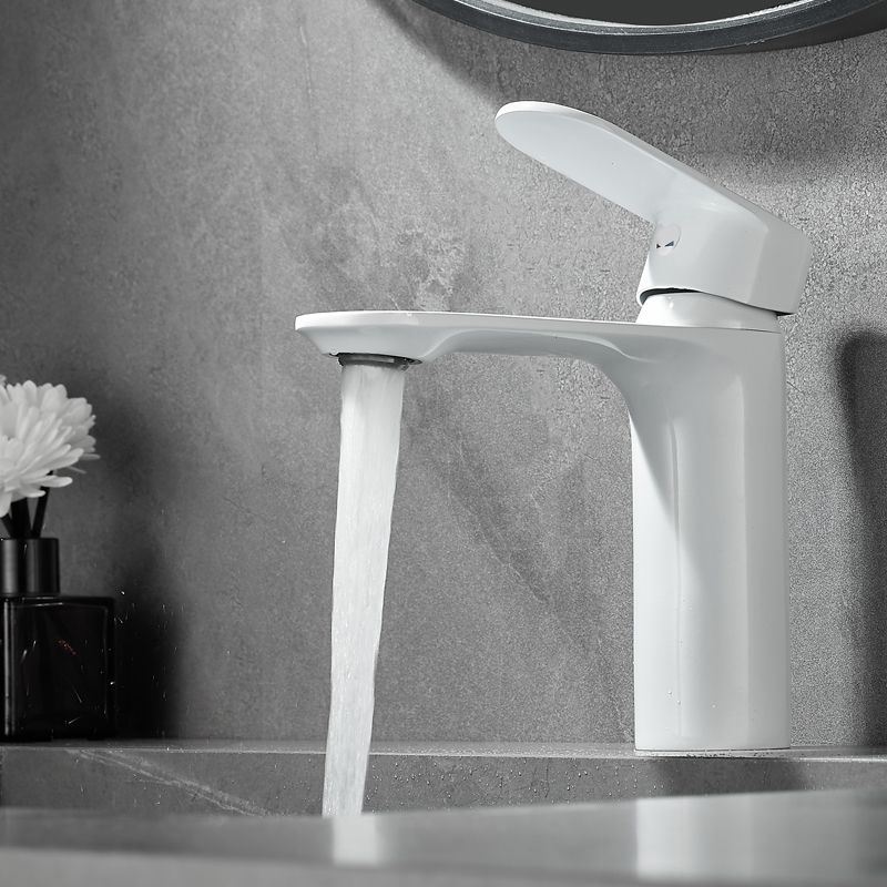 Bathroom Sink Faucet Lever Handle Brass Monochrome Bathroom Faucet
