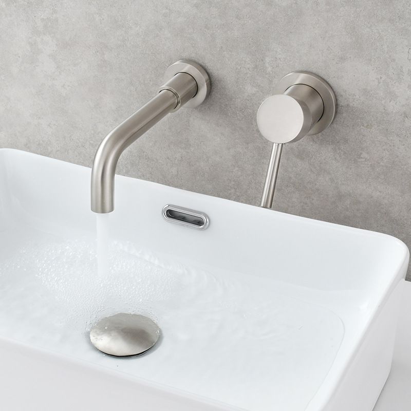 Single Hole Wall Mounted Bath Faucet Swivel Spout Basin Faucet