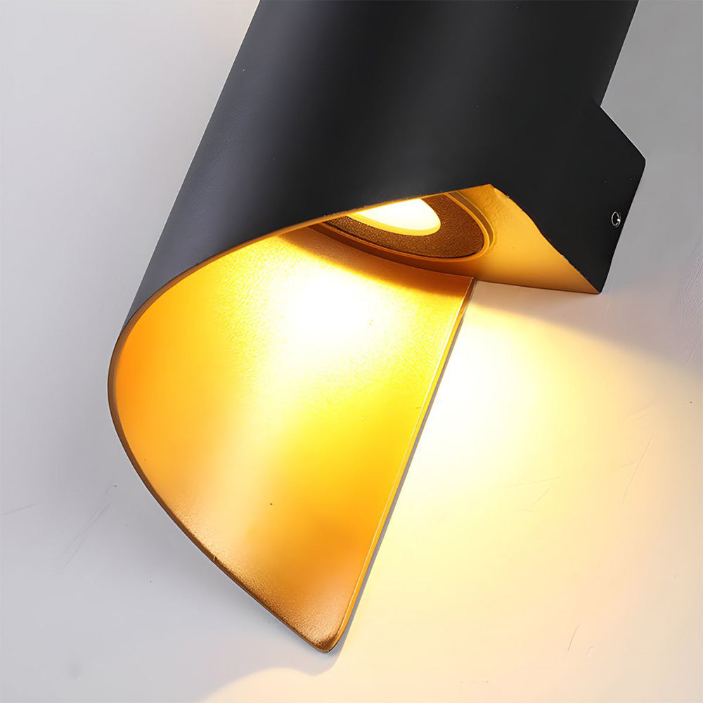LED Wall Light with Minimalist Aluminum Design