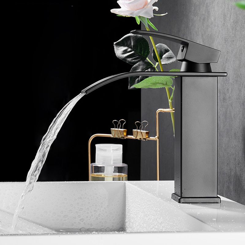 Vessel Sink Faucets Single Lever Mixer Modern Faucets for the Bathroom
