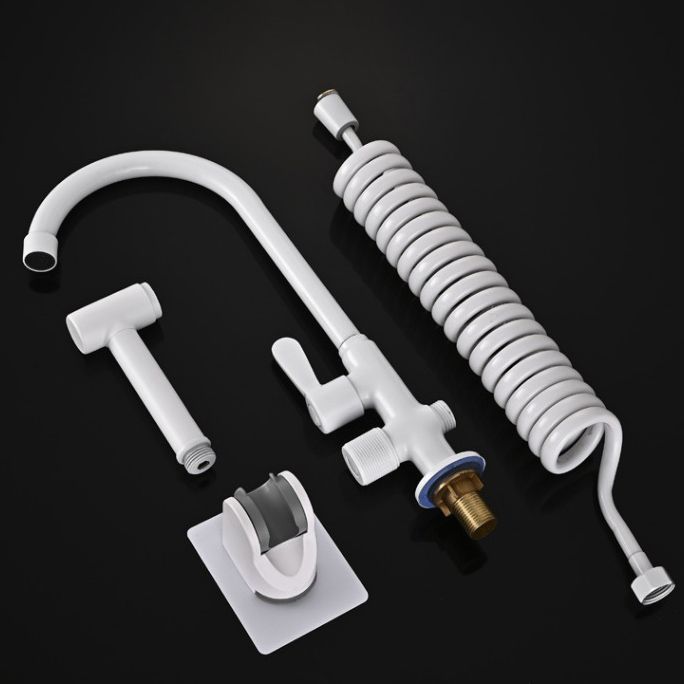 Single Cold Water Valve Uniform Color High Arc Deck Mounted Bathtub Faucet