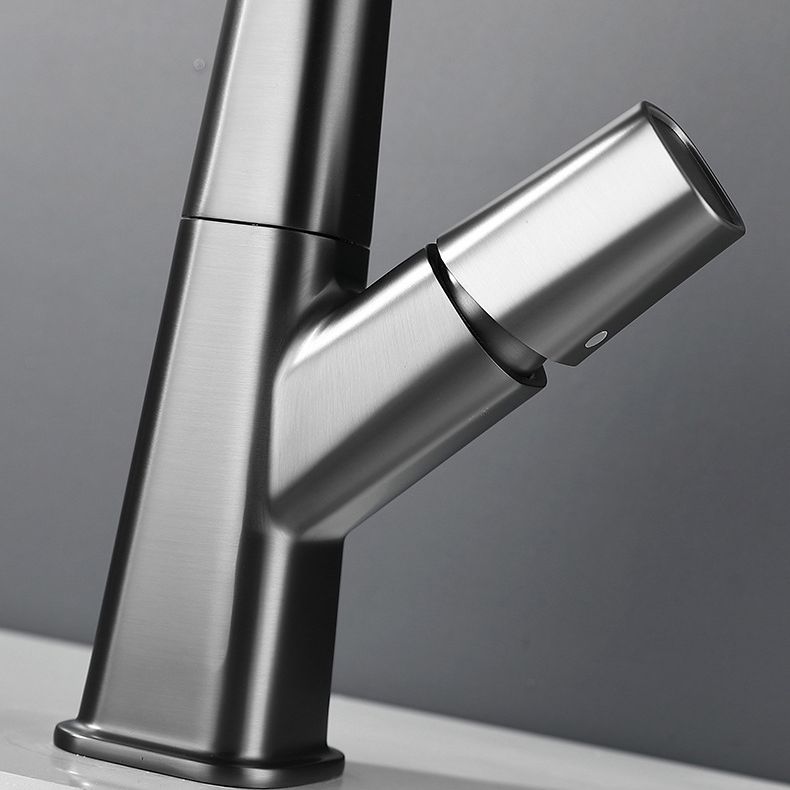 Brass Contemporary Sink Faucet Pull-Out Round Bathroom Faucet