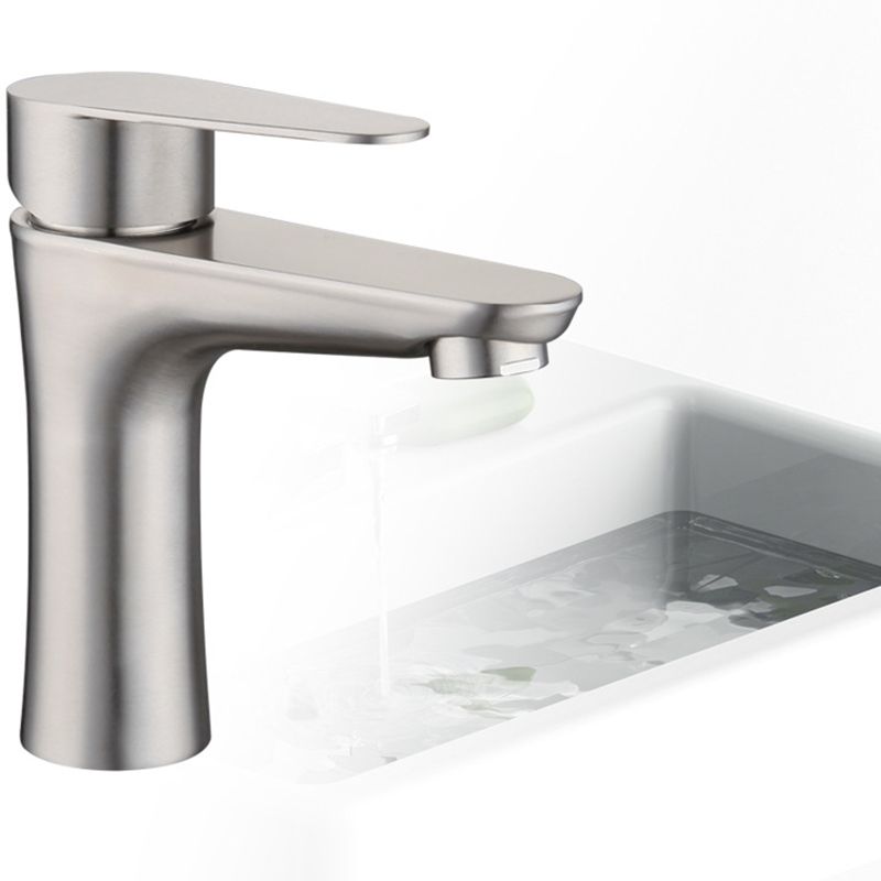 Round Single-Handle Bathroom Faucet Single Hole Sink Faucet in Chrome