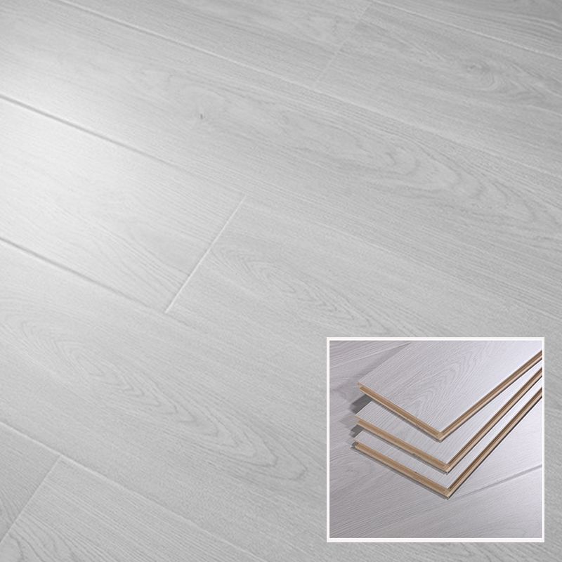 Mold-resistant laminate flooring Scratch-resistant laminate flooring