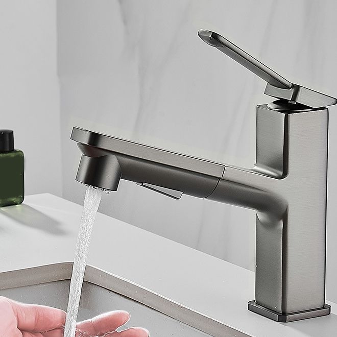 Modern Brass Water Faucet Center Mount Bathroom Faucet with Water Hose
