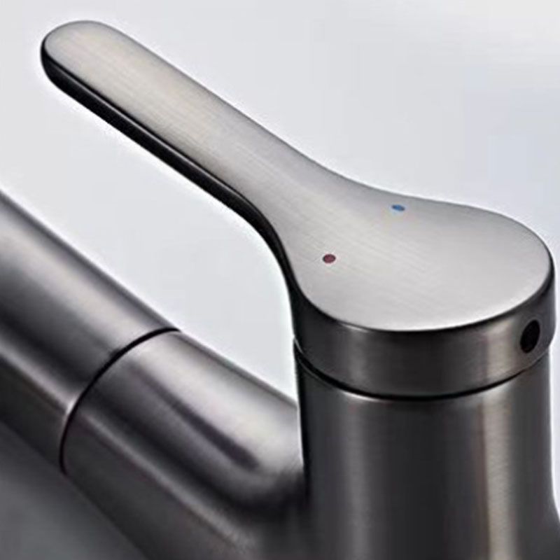 Modern Sink Faucet Lever Handle Copper Low Arc Pull-Out Sink Faucet