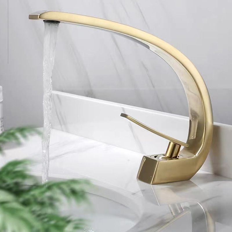 17 cm High Basin Faucet Luxury 1 Hole Basin Faucet Cubic Bathroom Faucet