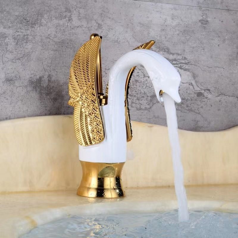 Full brass bathroom sink faucet hot and cold water single handle sink faucet