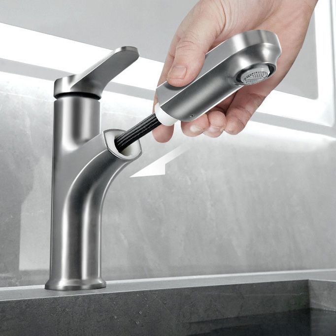 Contemporary Bath Faucet Brass Lever Handle Pull-Out Sink Faucet