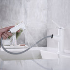 Contemporary Single Handle Faucet Retractable Sink Faucet with Lever Handle