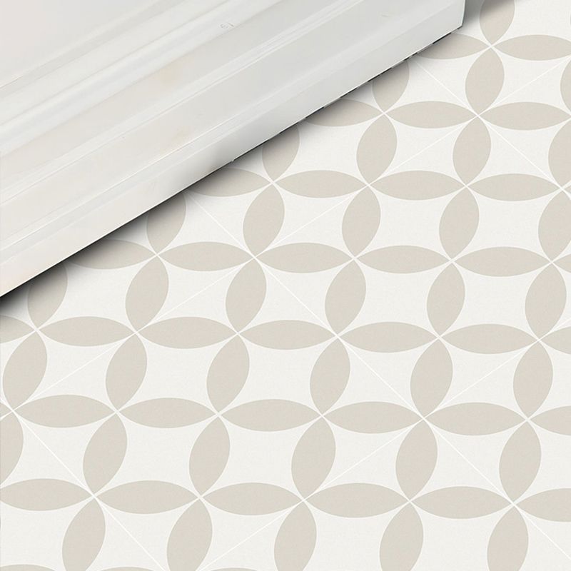 Square Interior Vinyl Floor Peel and Stick Coin Hole Graphic Waterproof Vinyl Floor